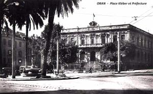 Oran - Place Kleber et Prefecture - 01